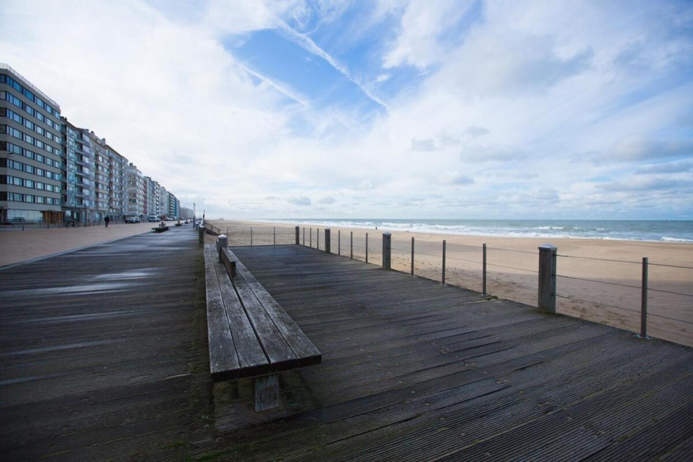 Bright Apartment With Sea View Ostend Exterior photo